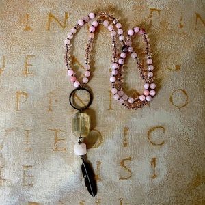 NWOT Tribal gemstone quartz pendant necklace